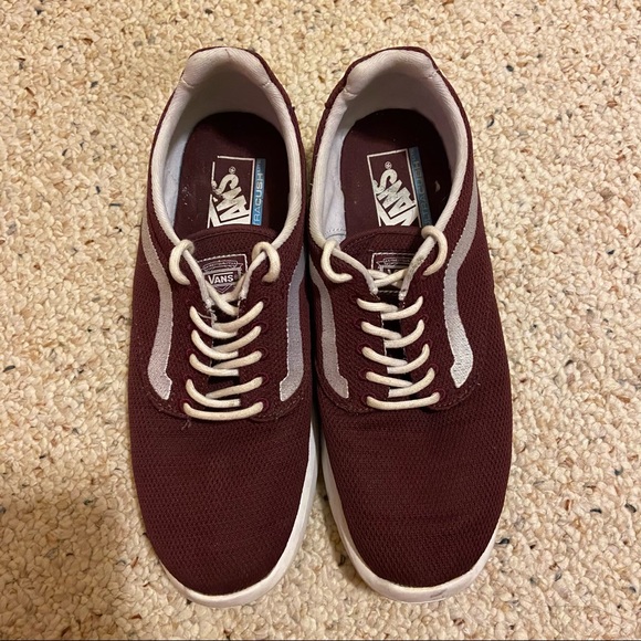 Vans - Picture 9 of 9